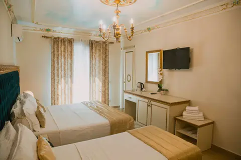 Empire Hotel in Durrës — foto 4
