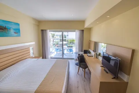 Anesis in Ayia Napa — foto 22