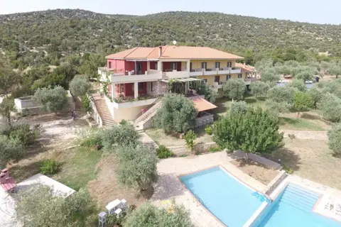 Moonbeam Hotel in Ποτός