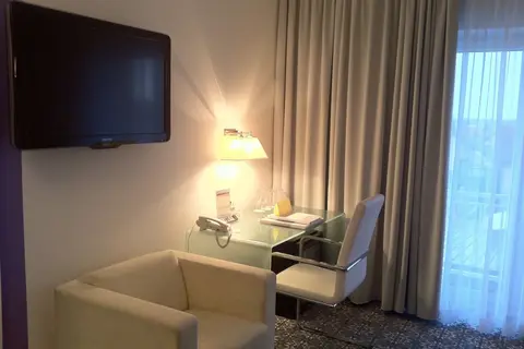 Phoenix Hotel in Zagreb — foto 22