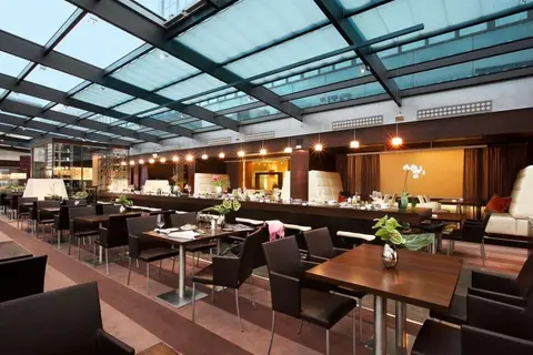 Hotel Park Inn by Radisson Berlin Alexanderplatz in Berlijn — foto 13