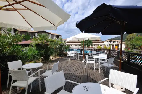Cala della Torre Club Hotel in La Caletta — foto 9
