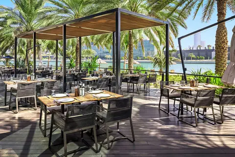 Beach Rotana in الزَّاهية — foto 7