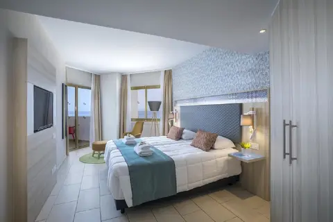 Leonardo Laura Beach & Splash Resort in Paphos — foto 26