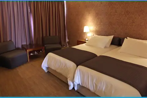 Poseidonia Beach Hotel in Agios Tychonos — foto 26