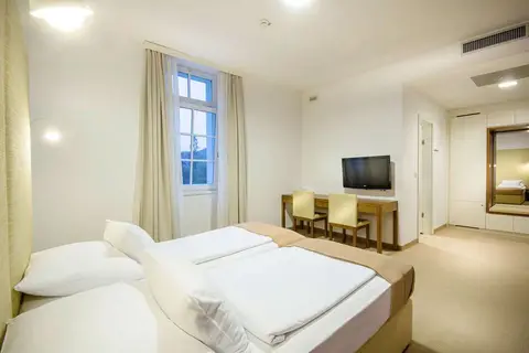 Rimske Terme Hotel Zdraviliski Dvor in Rimske Toplice — foto 4