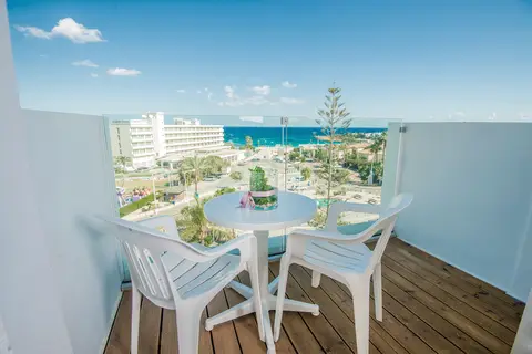 Alva Hotel Apartments in Παραλίμνι — foto 5