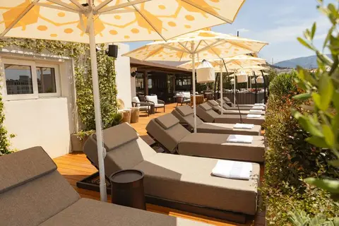 Adia Aluma Athens Curio Collection by Hilton in Athene — foto 13