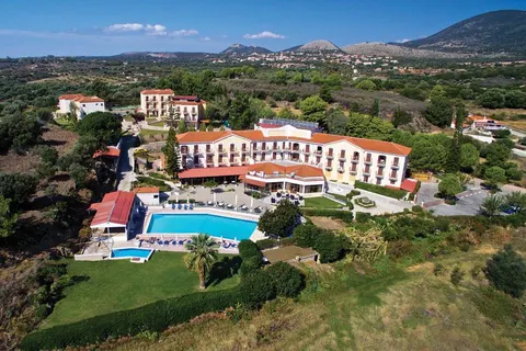 Karavados Beach foto 1