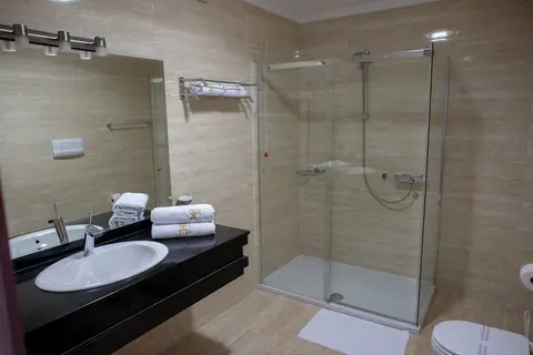 Jaroal Hotel in Saranda — foto 11