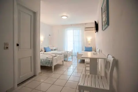 Erato Hotel in Δημοτική Ενότητα Καρλοβασίων — foto 5