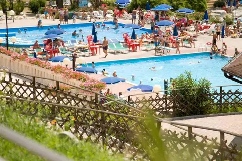 Centro Vacanze Verde Azzurro in Cingoli — foto 10