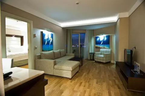 Ramada Plaza by Wyndham Antalya in Muratpaşa — foto 26