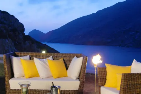 Dolphin Bay Seaside Resort & Suites in Γαλησσάς — foto 13