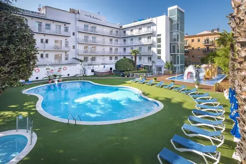 GHT Balmes Hotel Aparthotel & SPLASH in Calella