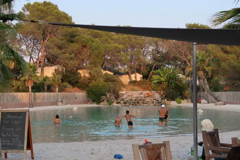 Camping La Pierre Verte foto 3