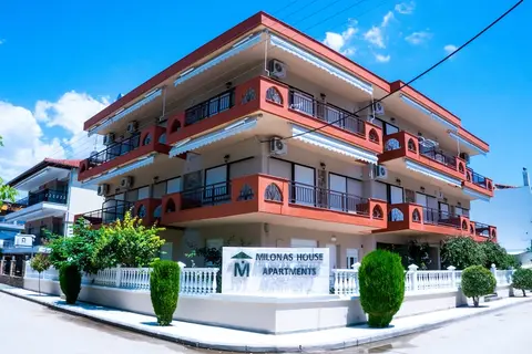 Milonas House Apartments in Διονυσίου — foto 17