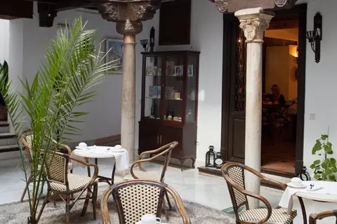 Casa del Capitel Nazari in Granada — foto 4