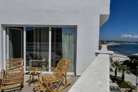 Iliad Hotel in Durrës — foto 16