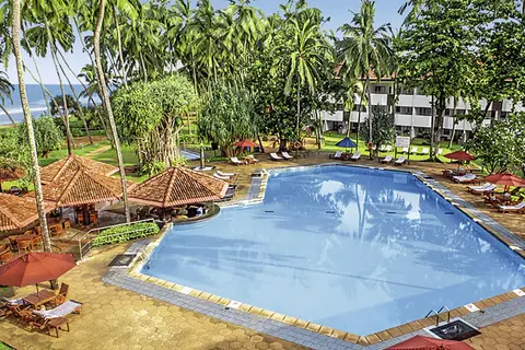 Tangerine Beach Hotel in Kalutara — foto 17