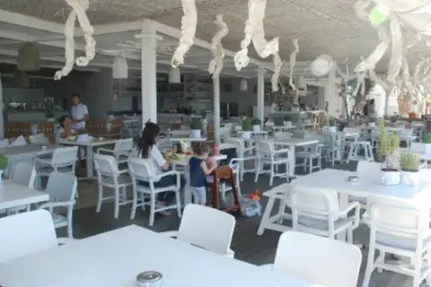 Ammos Mykonos in Ορνός — foto 3