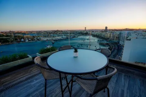 The Londoner Hotel in Sliema — foto 5
