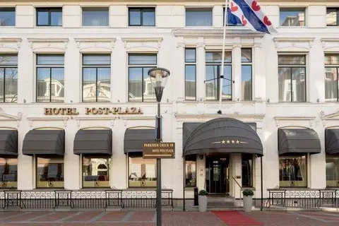 Post-Plaza Hotel & Grand Café foto 2