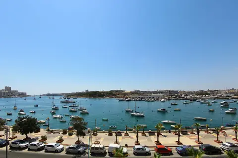 Waterfront in Sliema — foto 25