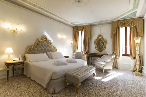 Ca Bonfadini Historic Experience in Venetië — foto 12