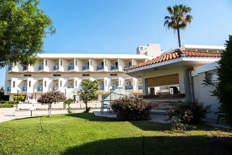 Kissos Hotel in Paphos — foto 9