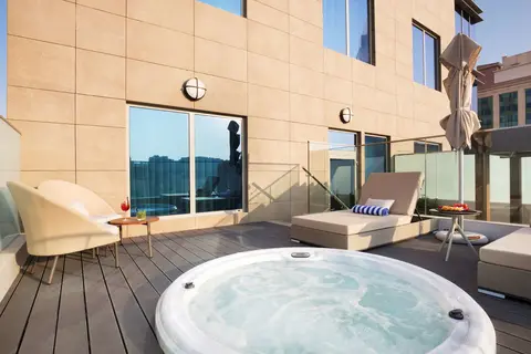 Novotel Suites Mall Avenue Dubai in Dubai — foto 29