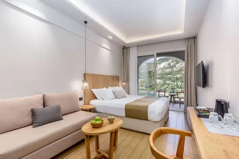Akrotiri Beach Hotel in Palaiokastritsa, foto 13