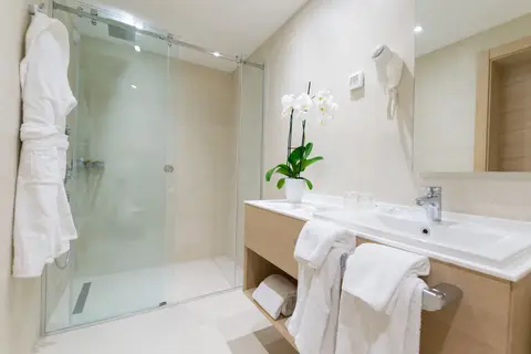Harmonia Hotel by Dukley in Budva — foto 26