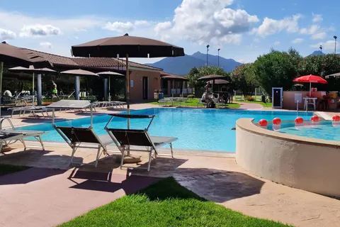 Club Hotel Li Suari in San Teodoro — foto 3