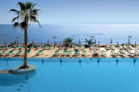 Sunrise Beach Hotel in Παραλίμνι — foto 25
