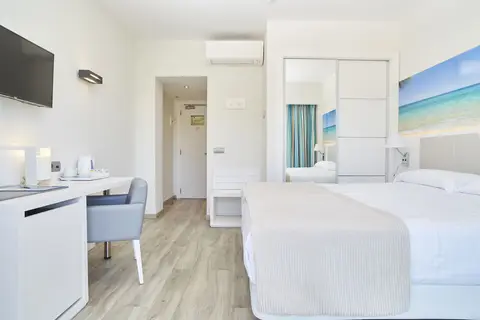Hotel Invisa Es Pla in Sant Antoni de Portmany — foto 18