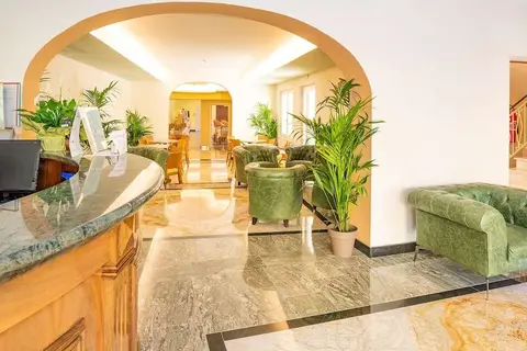 Hotel Centrale Garda in Garda, foto 7