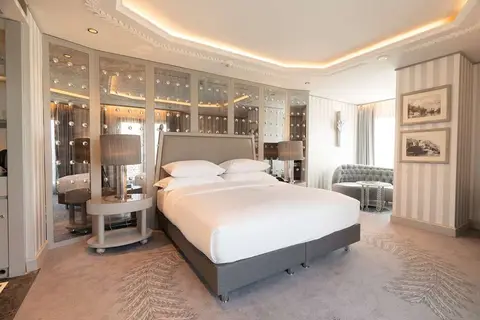 Wyndham Grand Istanbul Kalamis Marina Hotel in İstanbul — foto 5