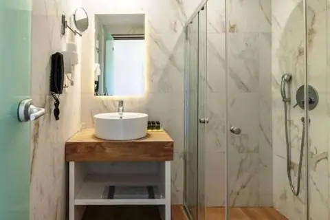 4 You Boutique in Μεταμόρφωση — foto 27