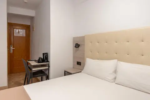 Hotel Queens in Benidorm — foto 3