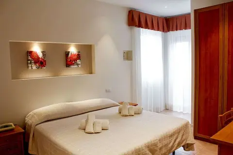 Hotel Pacific in Cattolica — foto 4