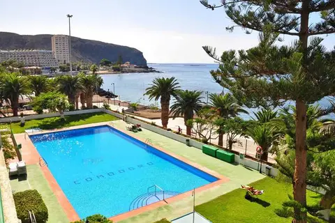 Comodoro in Arona