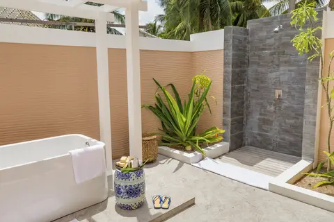 Kudafushi Resort & Spa in Rah Gili Maldives — foto 25
