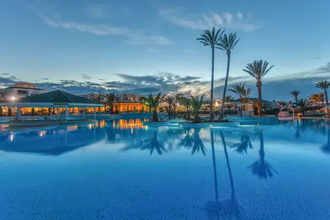 Djerba Holiday Beach in مزراية — foto 10