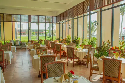 Lou Lou A Beach Resort in Al Khalidiyah — foto 27