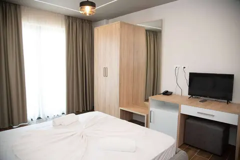 Hotel Lubjana in Durrës — foto 11