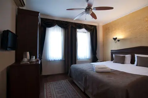 Mevlana Hotel in Fatih — foto 14