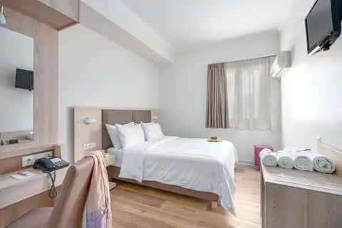 Attalos Hotel in Athene
