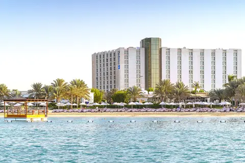 Radisson Blu Hotel & Resort, Abu Dhabi Corniche in الصاروج — foto 17