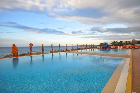 Aylimas Beach & Resort in المنستير — foto 27